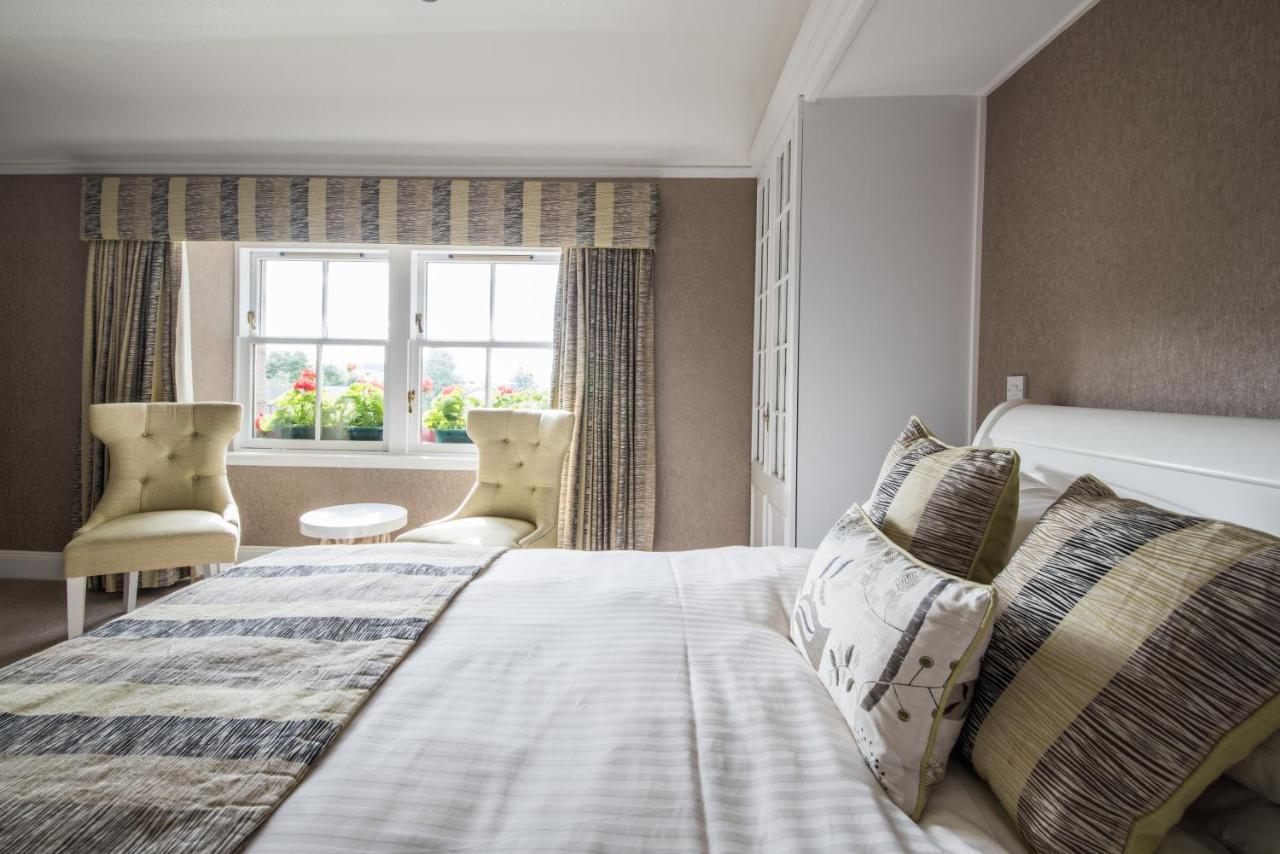 The Redgarth Hotel Oldmeldrum Buitenkant foto